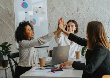 社内営業で仕事を楽しくする！